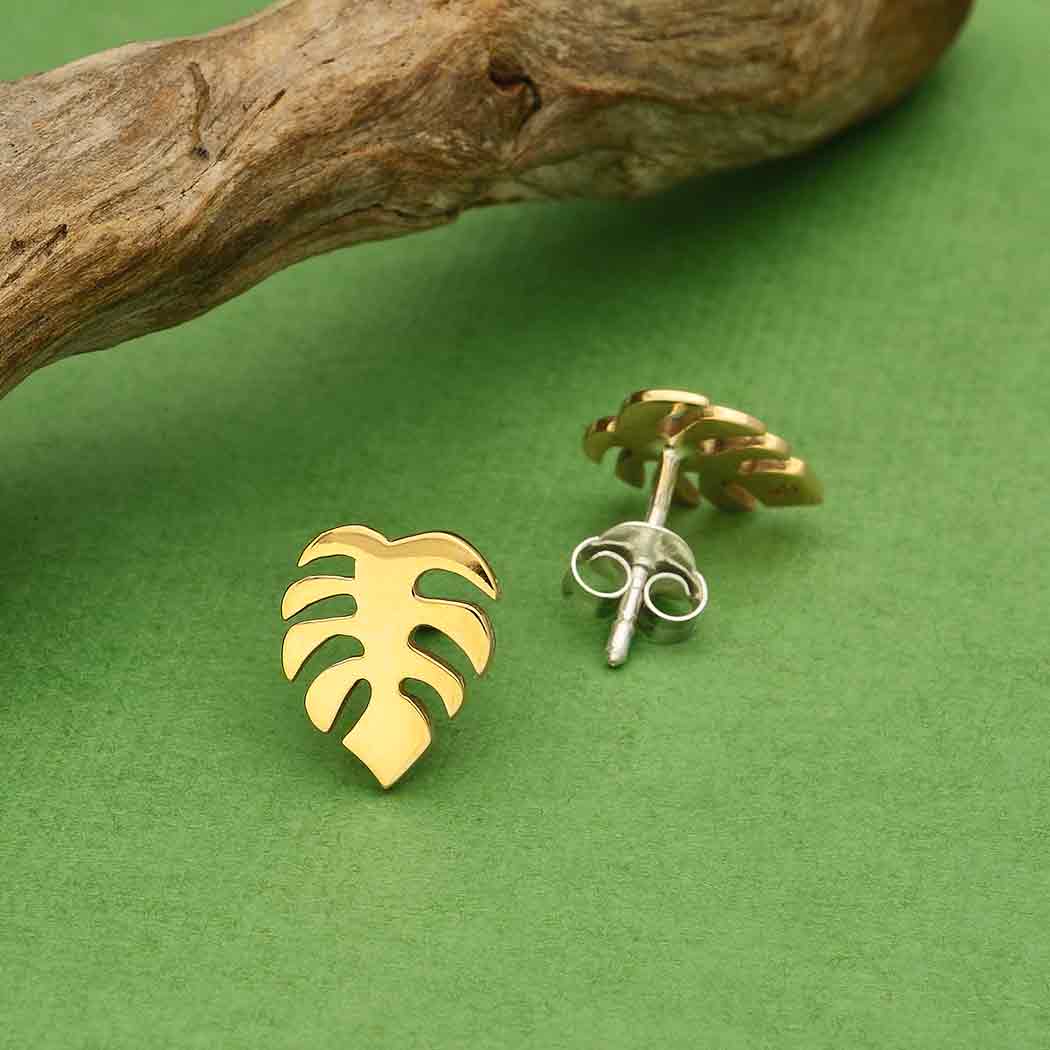 Monstera Stud Earrings - Poppies Beads n' More