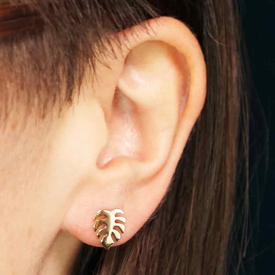 Monstera Stud Earrings - Poppies Beads n' More