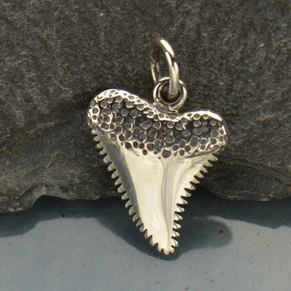 Small Shark Tooth - Poppies Beads n' More