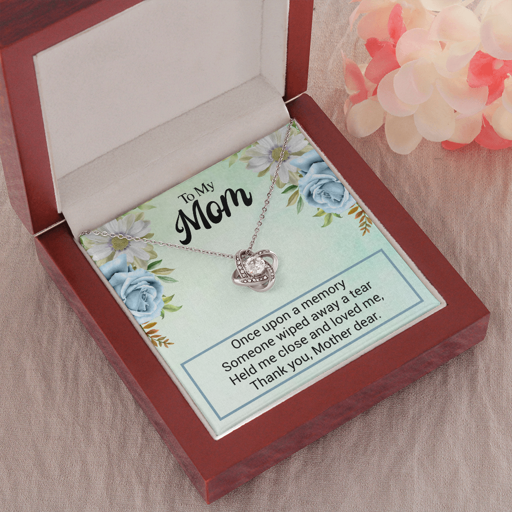 To My Mom Necklace